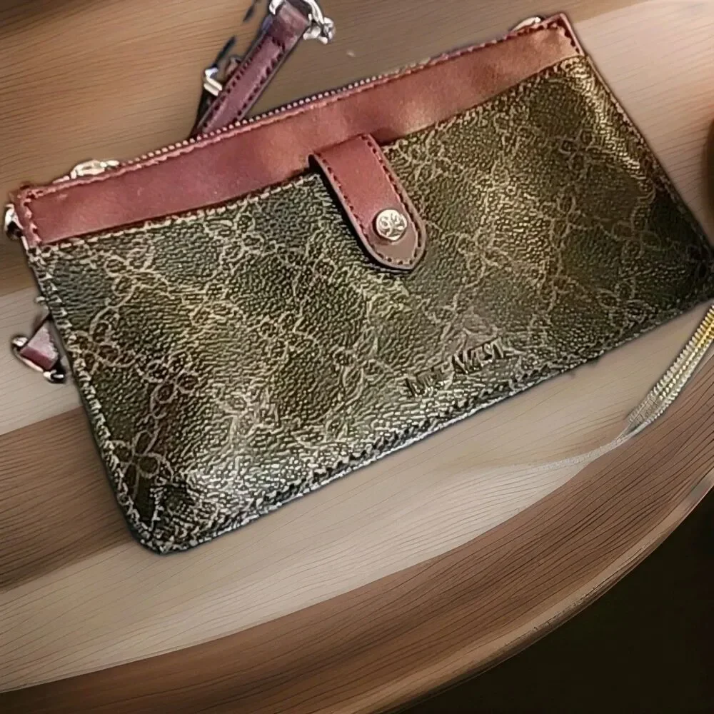 Nine West Zippered Crossbody Bag Phone Wallet Brown Burgundy Adjustable Strap